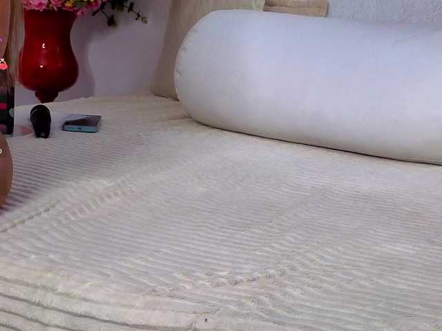 Misskarla's BongaCams show and profile