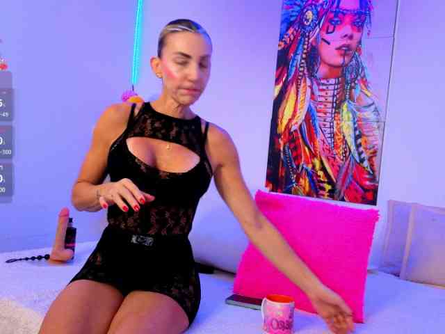 Misskarla Live Webcam on BongaCams