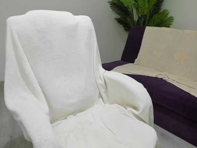 AryaAnna's BongaCams show and profile