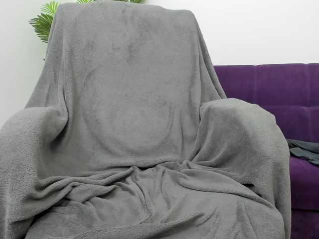 AryaAnna's BongaCams show and profile