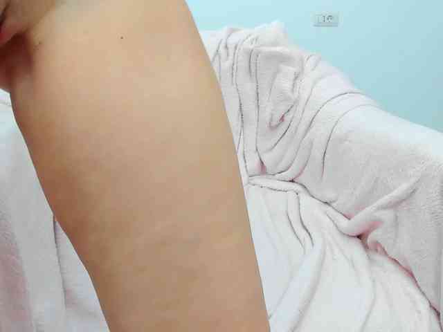 AryaAnna webcam
