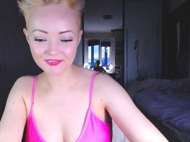 SofyCrush Live Cam on BongaCams