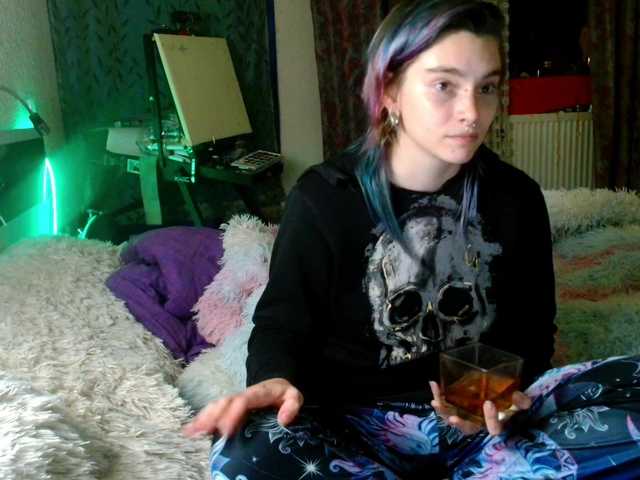 SophieHard's Thumb Image