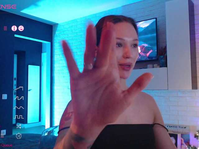 Jade-Lumin's BongaCams show and profile