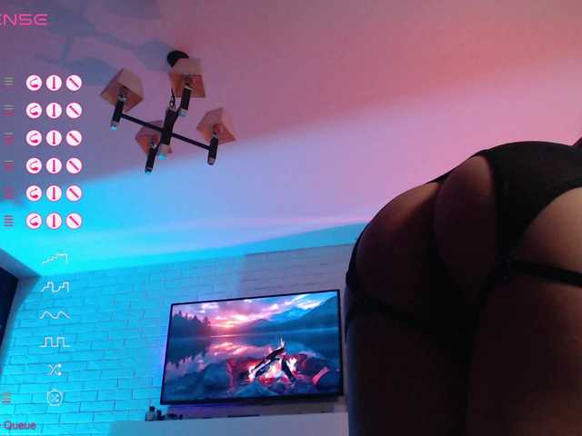 Jade-Lumin's BongaCams show and profile