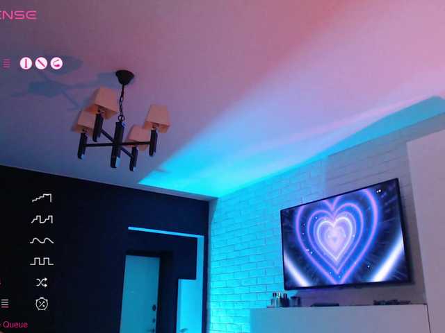 Jade-Lumin's BongaCams show and profile