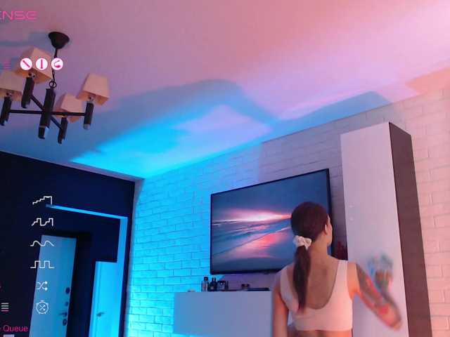 Jade-Lumin's BongaCams show and profile