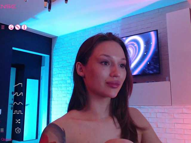 Jade-Lumin's BongaCams show and profile