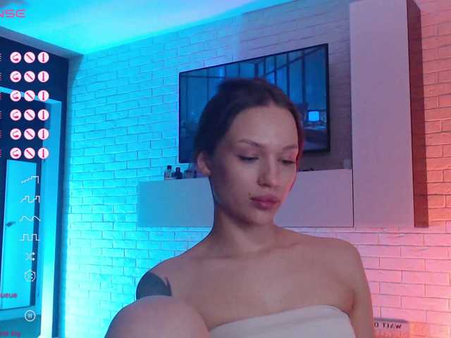 Jade-Lumin's BongaCams show and profile