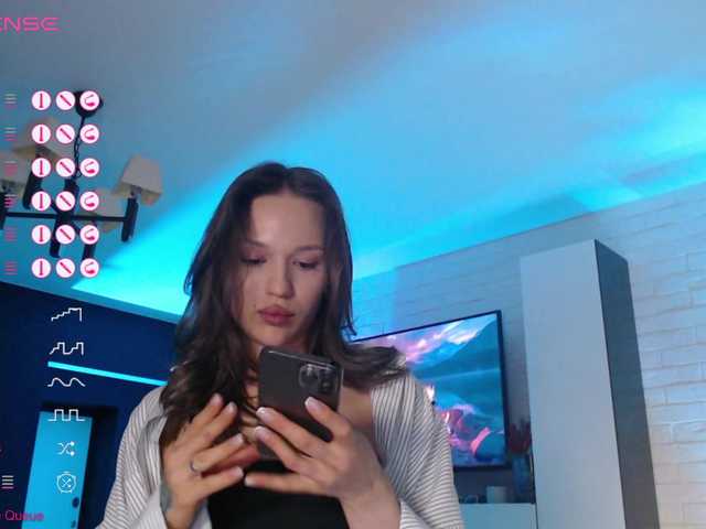 Jade-Lumin's BongaCams show and profile