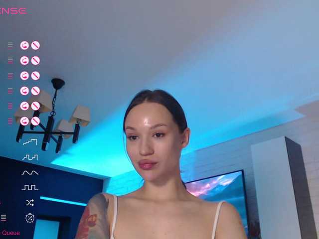 Jade-Lumin's BongaCams show and profile
