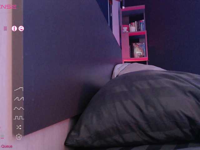 Jade-Lumin's BongaCams show and profile