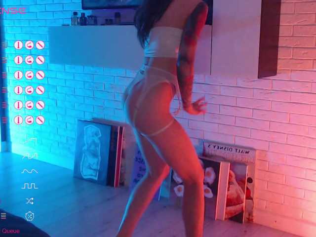 Jade-Lumin's BongaCams show and profile