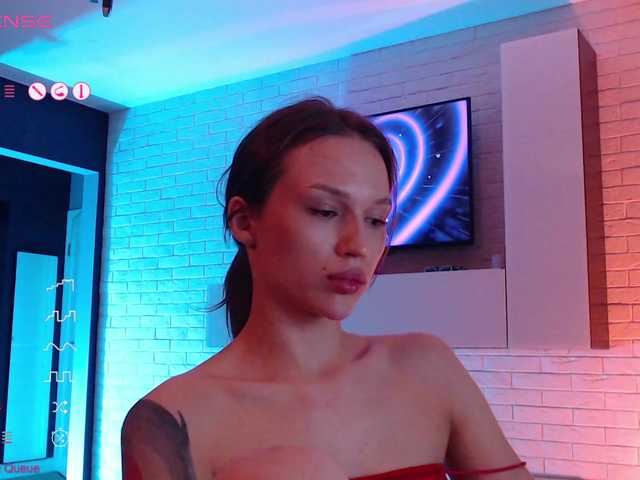 Jade-Lumin's BongaCams show and profile