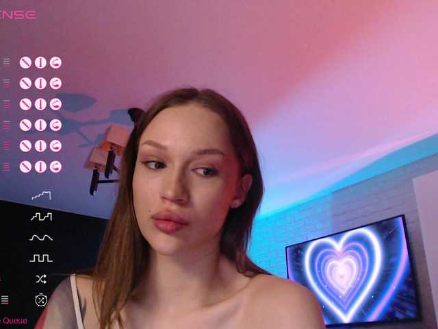 Jade-Lumin's BongaCams show and profile