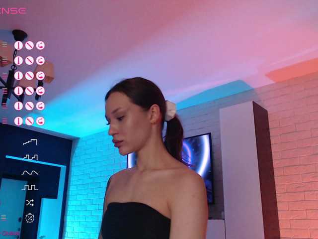 Jade-Lumin's BongaCams show and profile