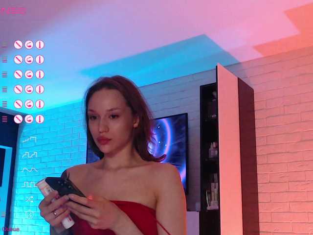 Jade-Lumin's BongaCams show and profile