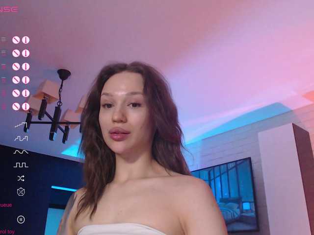 Jade-Lumin's BongaCams show and profile