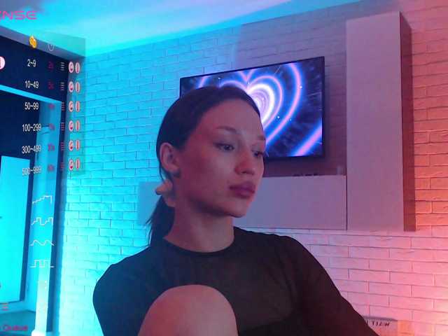 Jade-Lumin's BongaCams show and profile