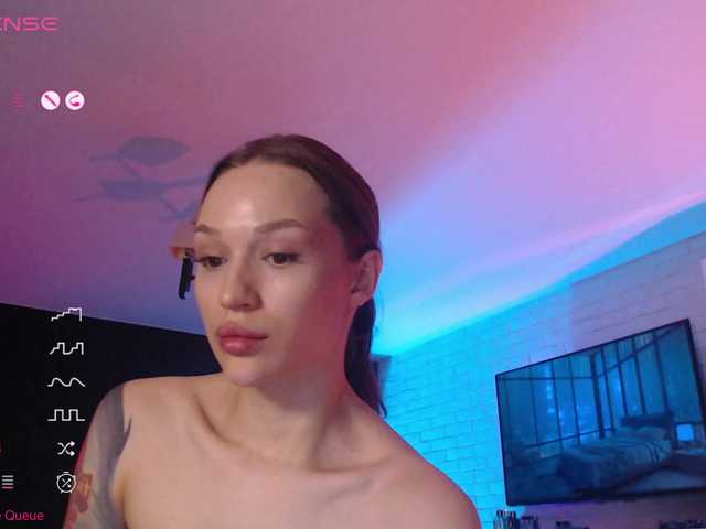 Jade-Lumin's BongaCams show and profile