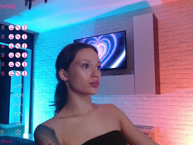 Jade-Lumin's BongaCams show and profile