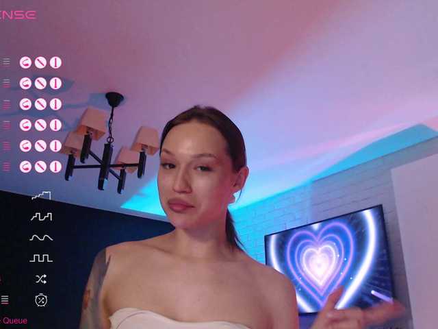 Jade-Lumin's BongaCams show and profile