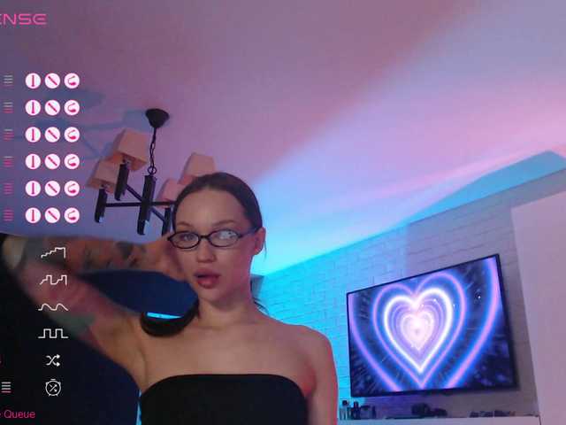 Jade-Lumin's BongaCams show and profile