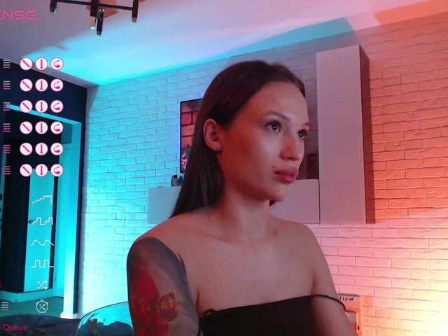 Jade-Lumin's BongaCams show and profile