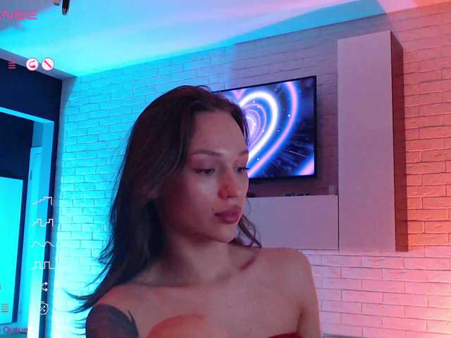 Jade-Lumin's BongaCams show and profile