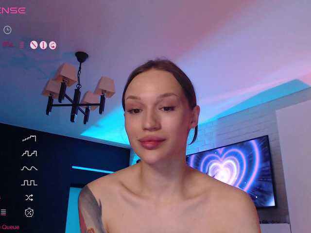 Jade-Lumin's BongaCams show and profile