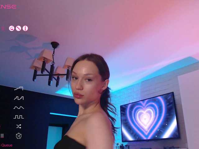 Jade-Lumin's BongaCams show and profile