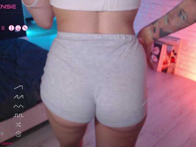 Jade-Lumin's BongaCams show and profile