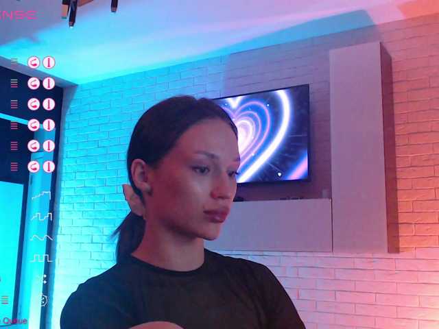 Jade-Lumin's BongaCams show and profile