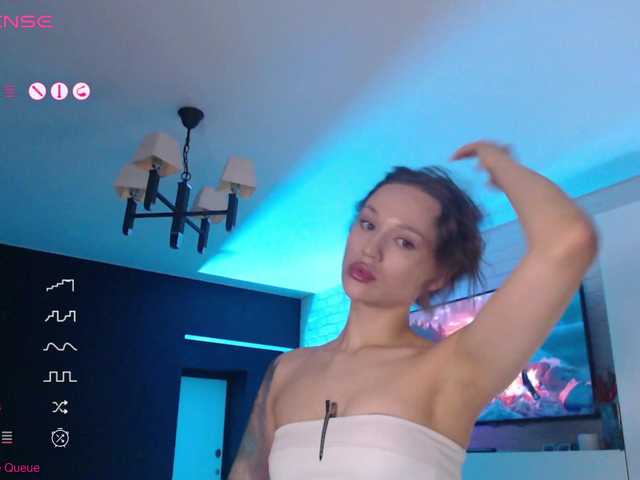 Jade-Lumin's BongaCams show and profile