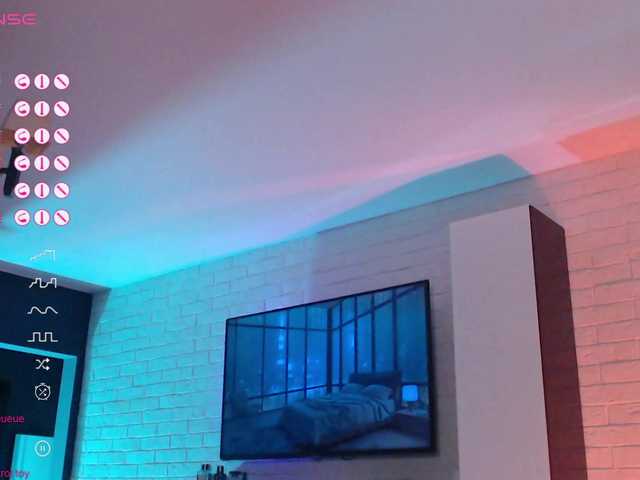 Jade-Lumin's BongaCams show and profile