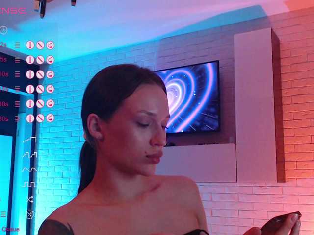 Jade-Lumin's BongaCams show and profile