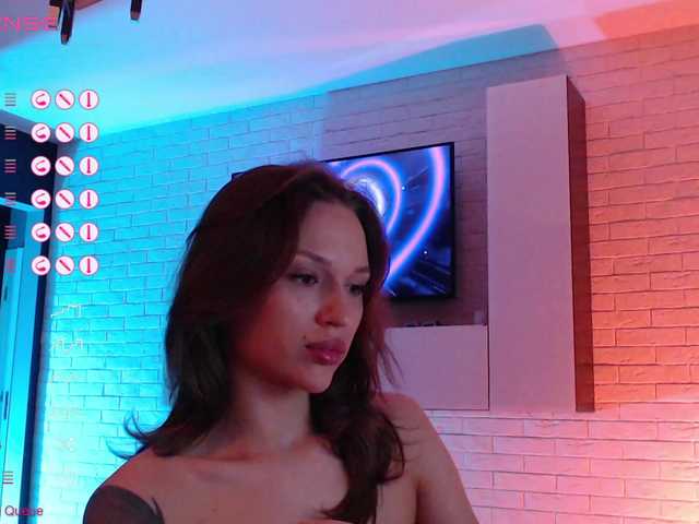 Jade-Lumin's BongaCams show and profile