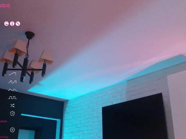 Jade-Lumin's BongaCams show and profile