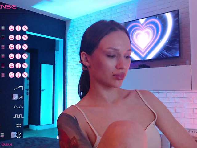 Jade-Lumin's BongaCams show and profile