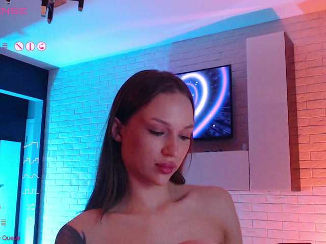 Jade-Lumin's BongaCams show and profile