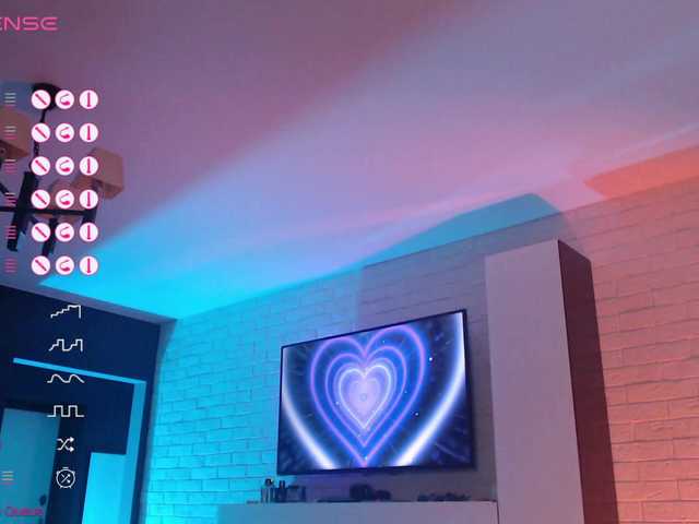 Jade-Lumin's BongaCams show and profile