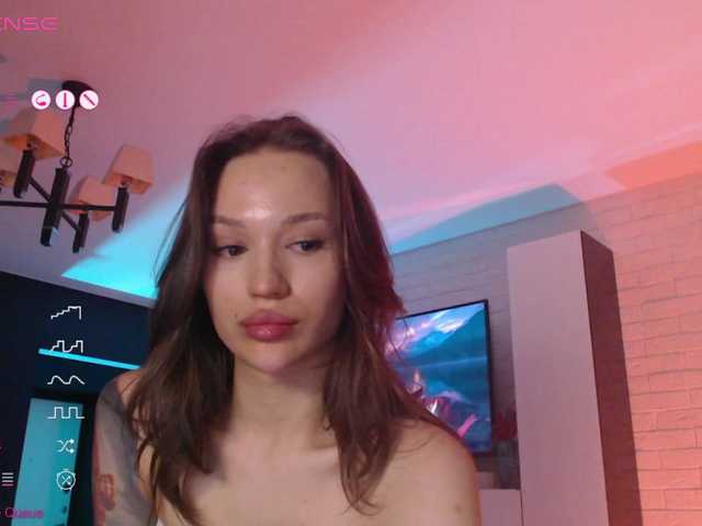 Jade-Lumin's BongaCams show and profile