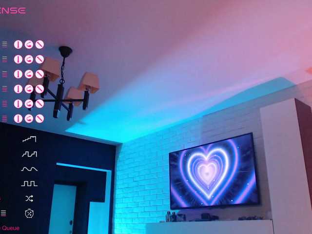 le modèle Jade-Lumin est en webcam porno dans un show sur le site bongacams, il possède les tags suivants: White/Caucasian,Brunette,Shaved