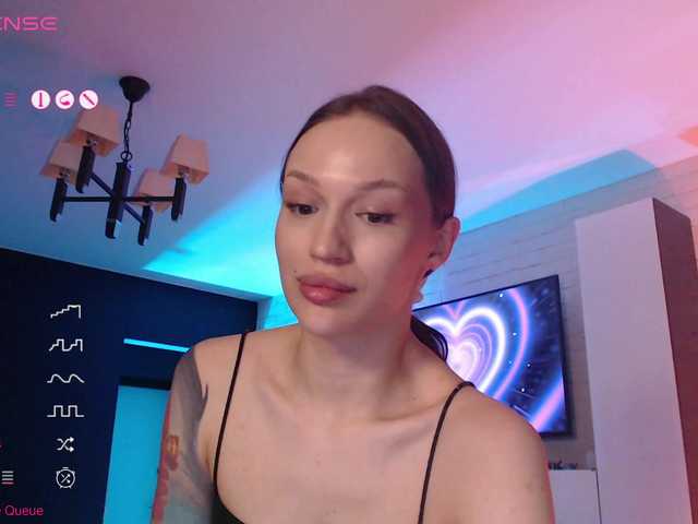 Jade-Lumin's BongaCams show and profile