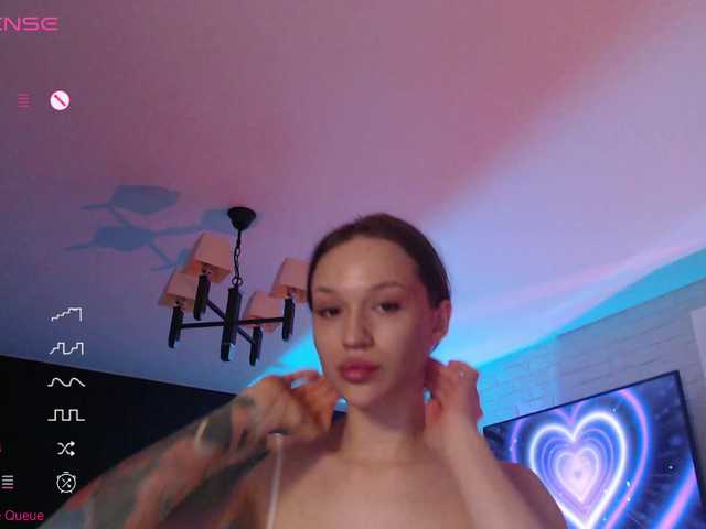 Jade-Lumin's BongaCams show and profile