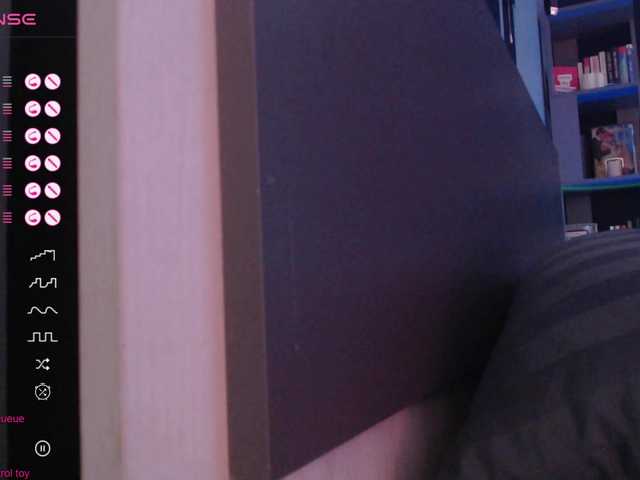 Jade-Lumin's BongaCams show and profile