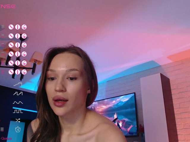 Jade-Lumin's BongaCams show and profile