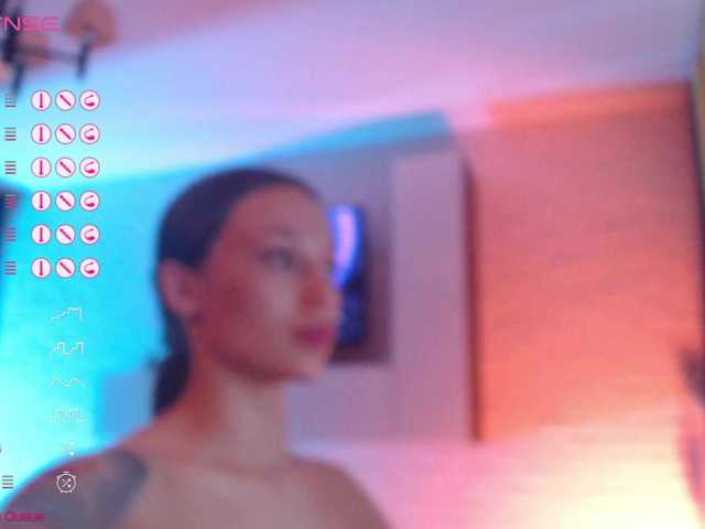 Jade-Lumin's BongaCams show and profile