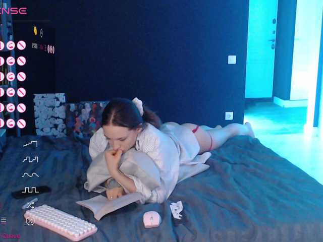 Jade-Lumin's BongaCams show and profile