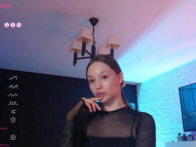 Jade-Lumin's BongaCams show and profile